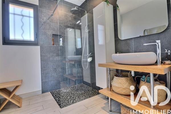 Maison à vendre 6 pièces 195 m² Thuir