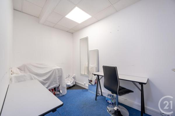 à vendre  500 m2 THIAIS - 94