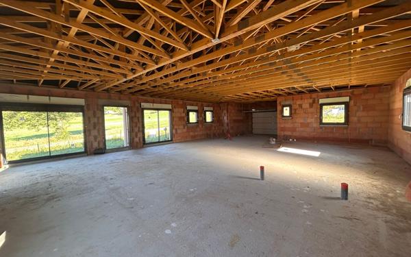 Maison à vendre    4 pièces •  Moissieu-sur-Dolon