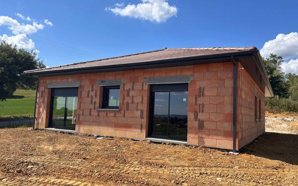 Maison à vendre    4 pièces •  Moissieu-sur-Dolon