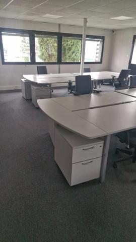 bureaux 90m² modulable, à louer sortie immédiate autoroute Beynost (01)