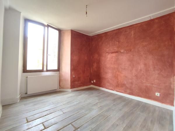 Appartement au centre du Puy en Velay 74 m2 + cave et grenier