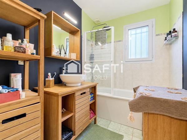 Maison de plain-pied 4 chambres avec garage