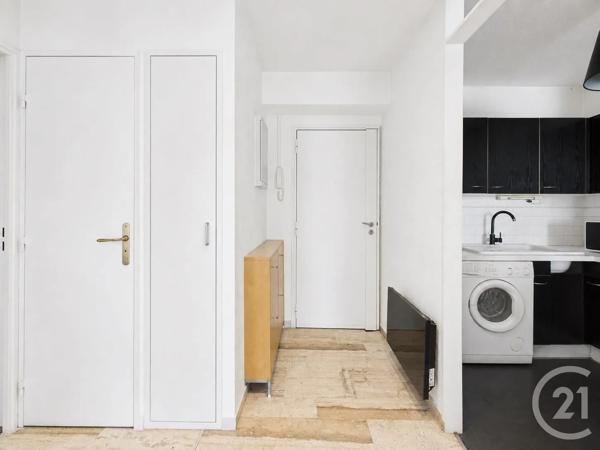 Appartement F2 à vendre  2 pièces - 39,74 m 2   LA VALETTE DU VAR  - 83