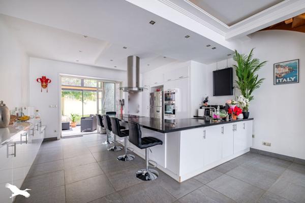 Maison à vendre |  Villeurbanne |  7 pièces | 178,6 m²