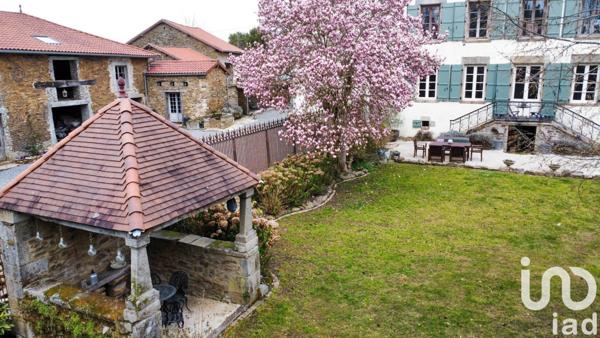 Manoir 18 pièces de 346 m² à Oradour-sur-Vayres (87150)