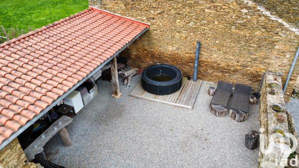 Manoir 18 pièces de 346 m² à Oradour-sur-Vayres (87150)