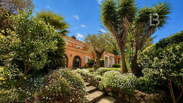 Élégante villa à Cannes Californie