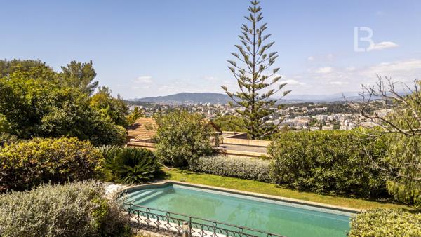 Élégante villa à Cannes Californie