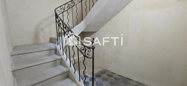 Duplex T5 rénové, vue jardin, intra-muros Avignon