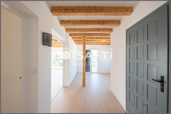 Appartement de type 4/5  120 m2 avec terrasse et stationnement privatif