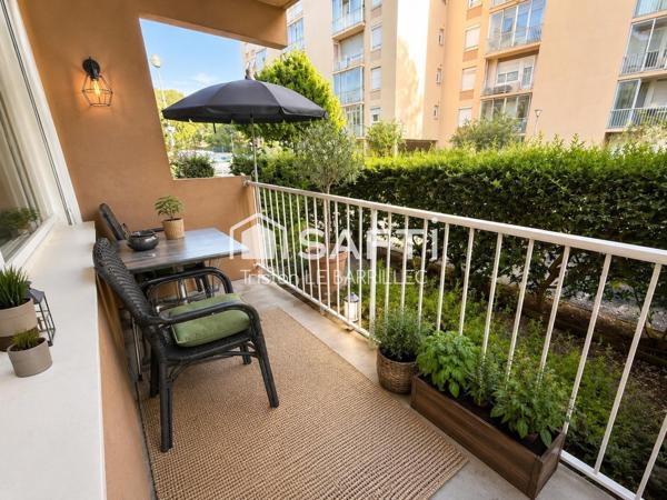Appartement rénové avec balcon-terrasse