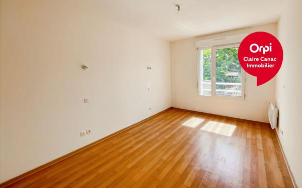 Immeuble à vendre    6 pièces • 780 m2 Graulhet