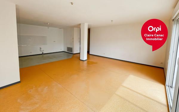 Immeuble à vendre    6 pièces • 780 m2 Graulhet