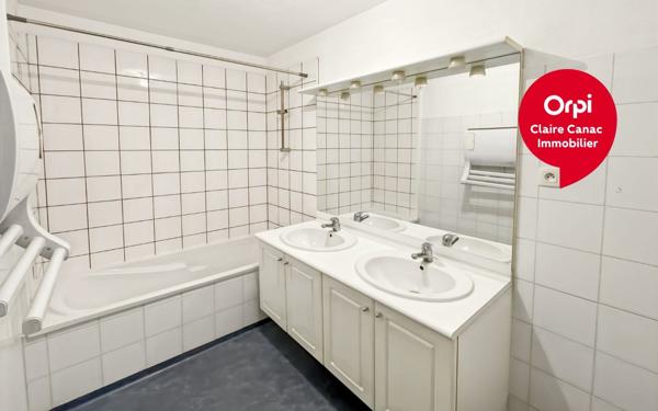 Immeuble à vendre    6 pièces • 780 m2 Graulhet