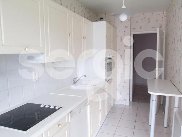 Location 3 Pieces 78 80000 Amiens 25 0036 01 0152
