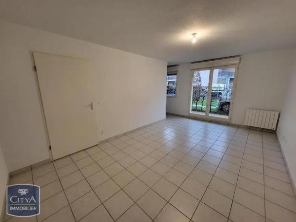 Appartement à louer 2 pièces 43.65m² Elbeuf (76500)