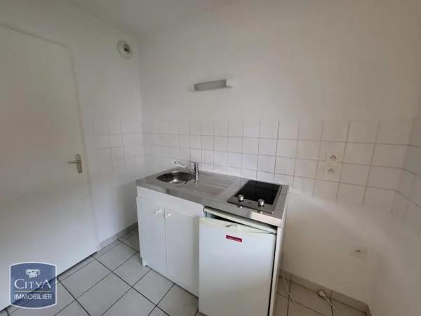 Appartement à louer 2 pièces 43.65m² Elbeuf (76500)