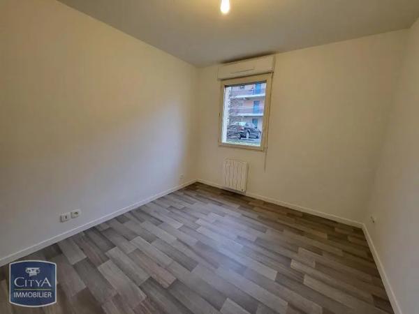 Appartement à louer 2 pièces 43.65m² Elbeuf (76500)