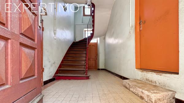 Étampes (91150) À VENDRE : Maison à rénover 91 m² (possibilité 145 m²), centre ville, 1900 m² de terrain