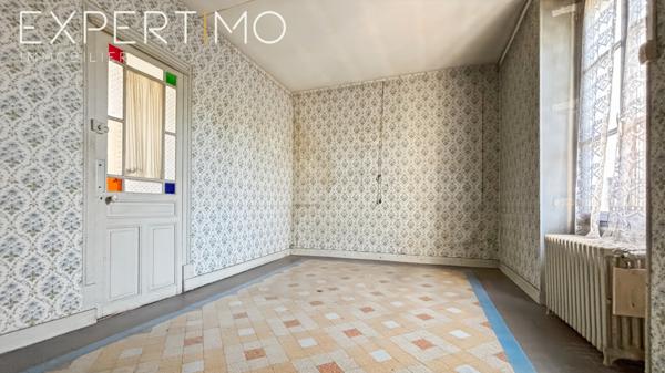 Étampes (91150) À VENDRE : Maison à rénover 91 m² (possibilité 145 m²), centre ville, 1900 m² de terrain