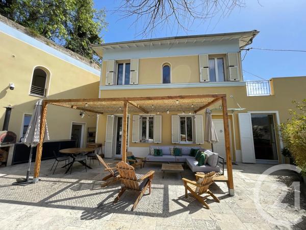 Maison à vendre  7 pièces - 184,70 m 2   NICE  - 06