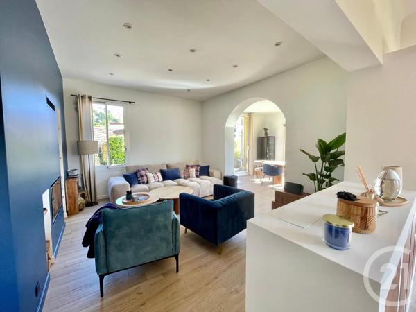 Maison à vendre  7 pièces - 184,70 m 2   NICE  - 06