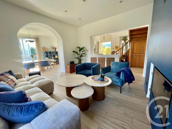 Maison à vendre  7 pièces - 184,70 m 2   NICE  - 06