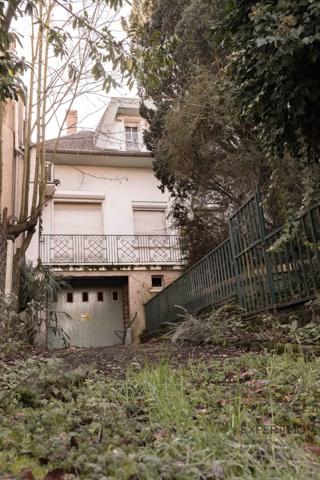 Orly (94310) De la démesure des années 70'