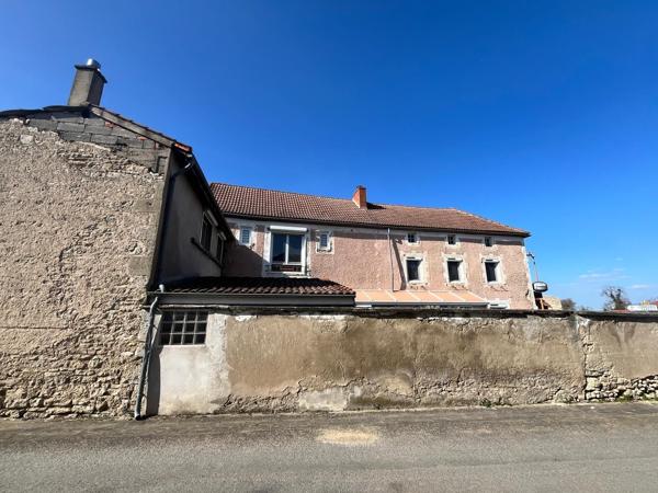 Local Bar Restaurant avec logement 280 m2, proche Combronde.