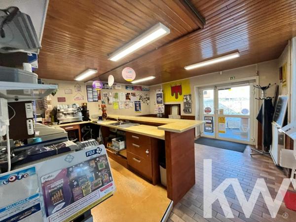 Local Bar Restaurant avec logement 280 m2, proche Combronde.