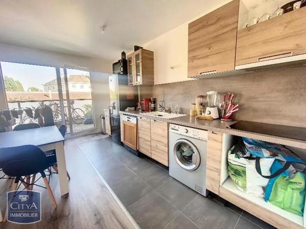 Appartement à louer 3 pièces 60.1m² Caen (14000)