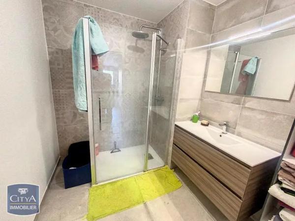 Appartement à louer 3 pièces 60.1m² Caen (14000)