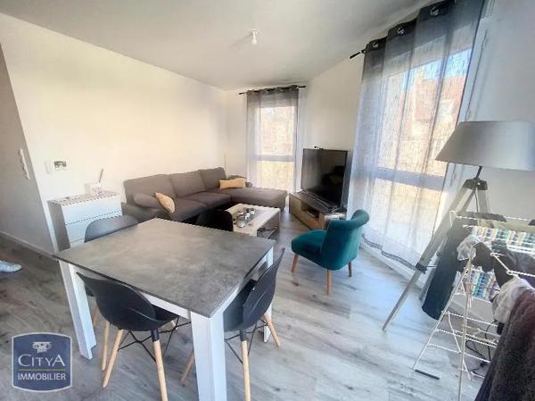 Appartement à louer 3 pièces 60.1m² Caen (14000)