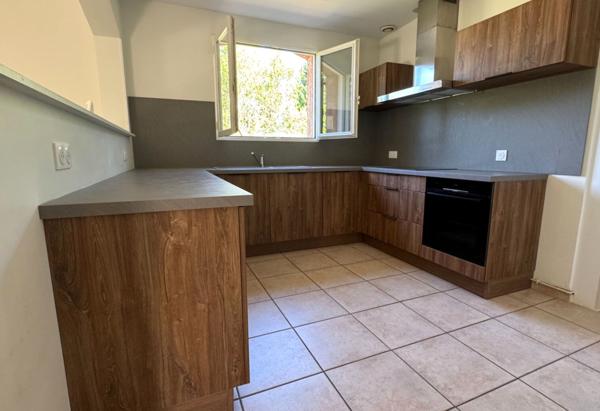 Charmante maison 3 chambres 90 m² avec beau terrain arboré à Montbeton