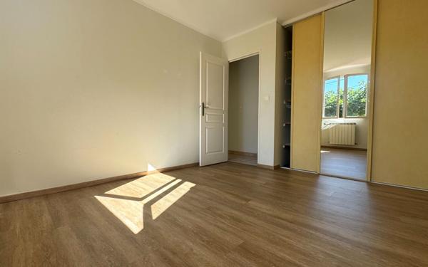 Charmante maison 3 chambres 90 m² avec beau terrain arboré à Montbeton