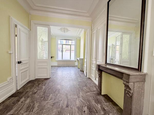 Calais maison bourgeoise 5 chambres, jardin