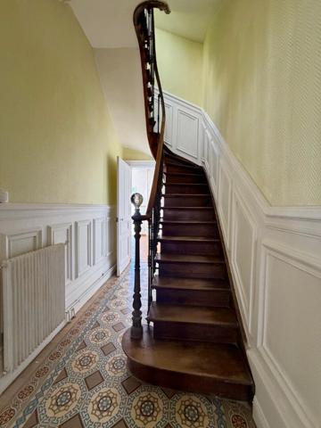 Calais maison bourgeoise 5 chambres, jardin