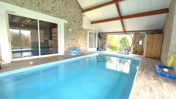 Charmante Longère De 5 Chambres, 230 M².