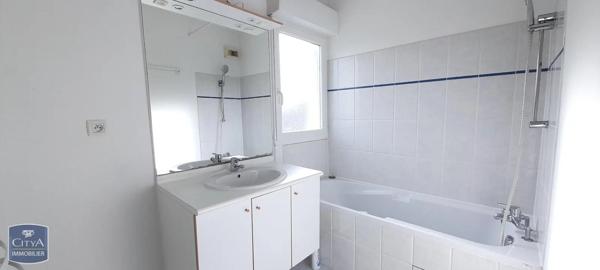 Appartement à louer 2 pièces 43.22m² Mont-de-Marsan (40000)