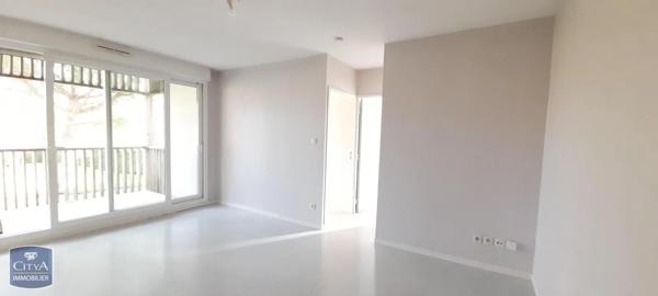 Appartement à louer 2 pièces 43.22m² Mont-de-Marsan (40000)