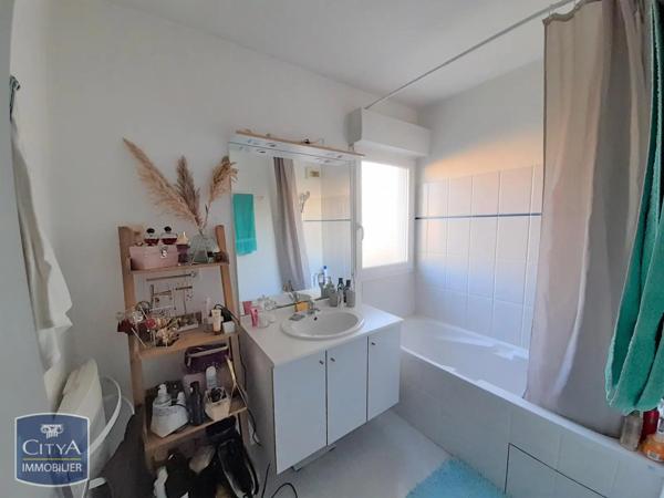 Appartement à louer 2 pièces 43.22m² Mont-de-Marsan (40000)