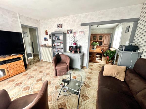 Maison 2 chambres avec sous-sol total