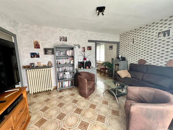 Maison 2 chambres avec sous-sol total