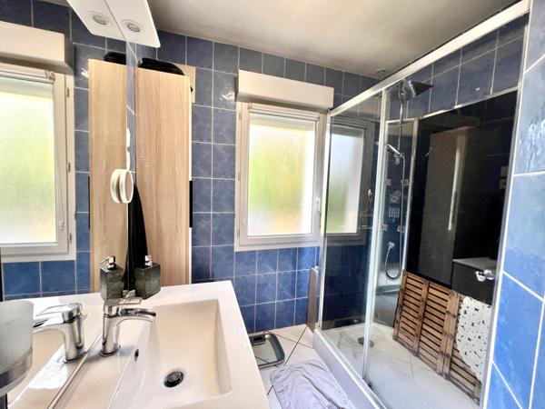 Maison 2 chambres avec sous-sol total