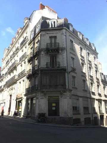 PROCHE COURS DES 50 OTAGES T4 ,  
Nantes 44000