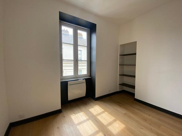 PROCHE COURS DES 50 OTAGES T4, Nantes 44000