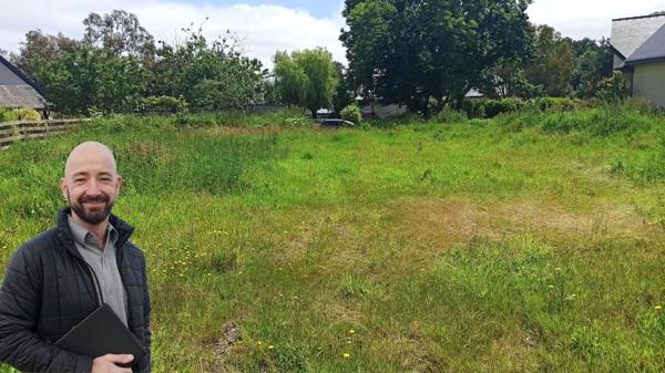 Terrain constructible à Brélevenez