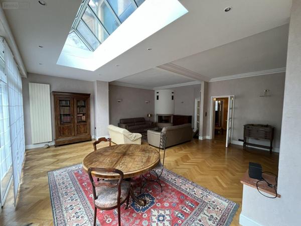 Maison de ville à vendre à Dunkerque dans le Nord (59240), ref : D1050   
CASINO