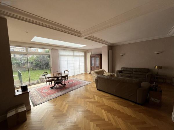 Maison de ville à vendre à Dunkerque dans le Nord (59240), ref : D1050   
CASINO